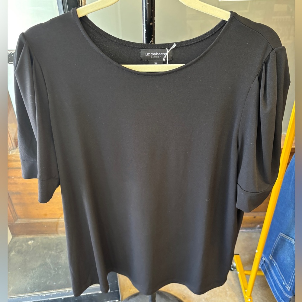 Liz Claiborne Black Boxy Short Sleeve Blouse